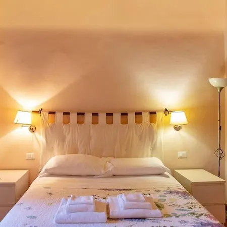 Apartment In San Frediano Area *